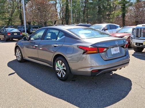 2022 Nissan Altima S FWD