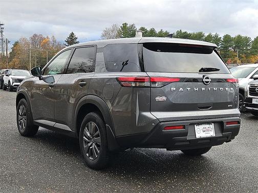 2025 Nissan Pathfinder S 4WD