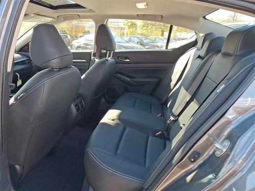 2025 Nissan Altima 2.5 SL