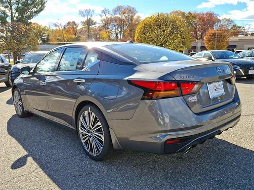 2025 Nissan Altima 2.5 SL