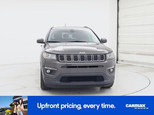 Gray 2019 Jeep Compass Latitude