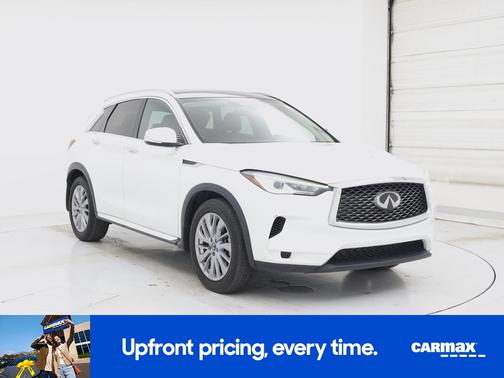 White 2023 INFINITI QX50 Luxe