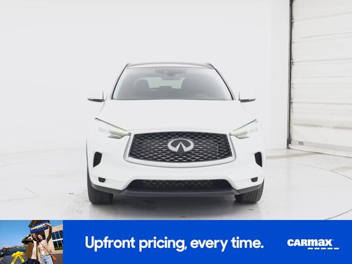 White 2023 INFINITI QX50 Luxe
