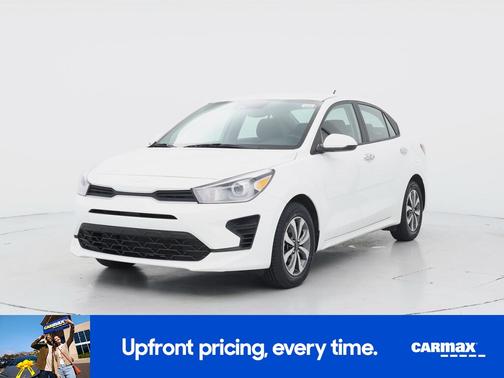 White 2023 Kia Rio LX