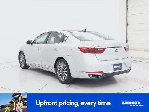 Silver 2017 Kia Cadenza Technology