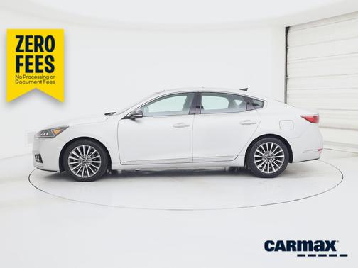 Silver 2017 Kia Cadenza Technology