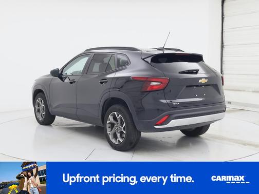 Black 2025 Chevrolet Trax LT
