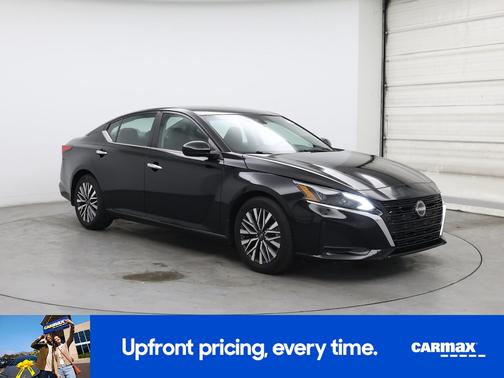 2023 Nissan Altima SV