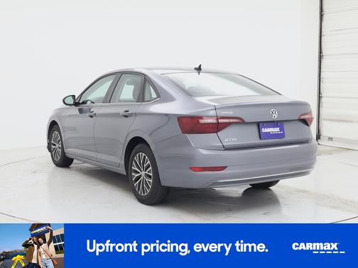 Gray 2021 Volkswagen Jetta SE