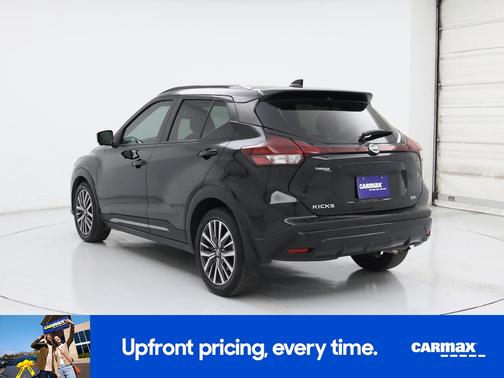 2021 Nissan Kicks SR