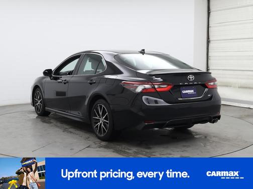 Black 2024 Toyota Camry SE