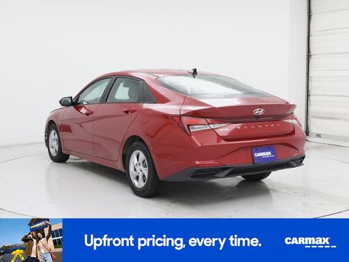 2022 Hyundai ELANTRA SE