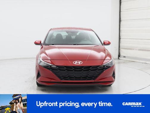 2022 Hyundai ELANTRA SE