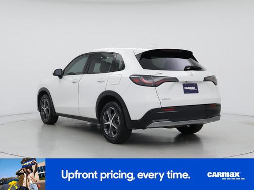 White 2023 Honda HR-V EX-L
