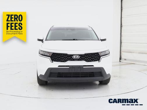 White 2021 Kia Sorento LX