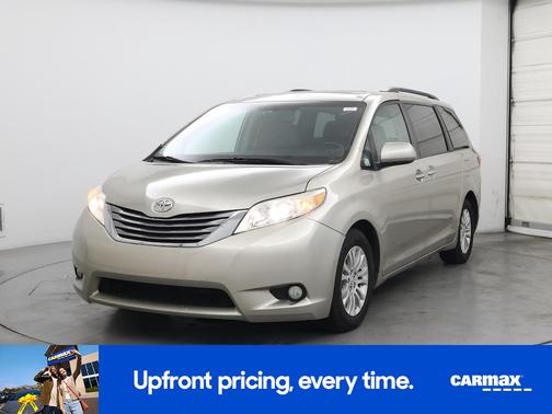 Gold 2017 Toyota Sienna XLE