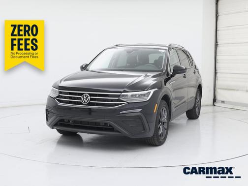 Black 2022 Volkswagen Tiguan SE