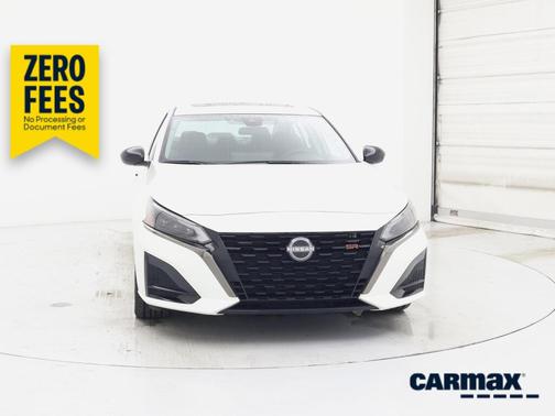 White 2023 Nissan Altima SR