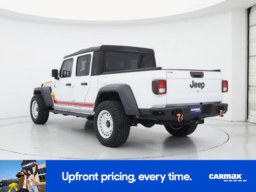White 2022 Jeep Gladiator Sport