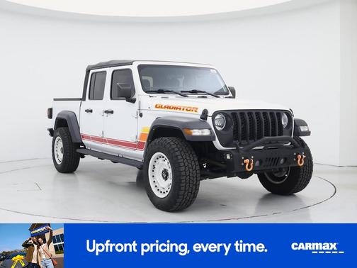 White 2022 Jeep Gladiator Sport