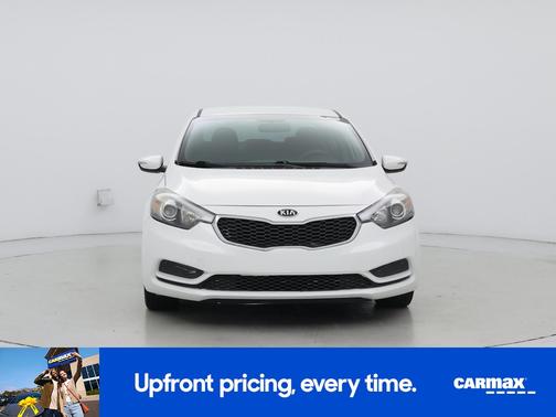 White 2016 Kia Forte LX
