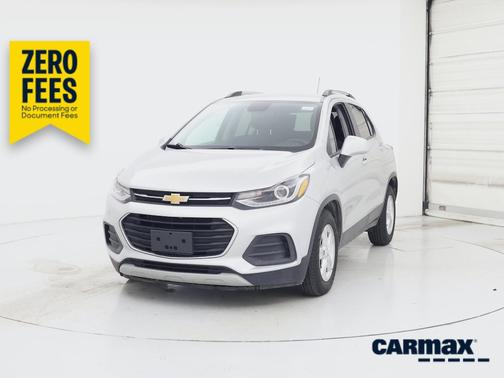 Silver 2022 Chevrolet Trax LT