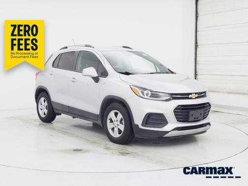Silver 2022 Chevrolet Trax LT