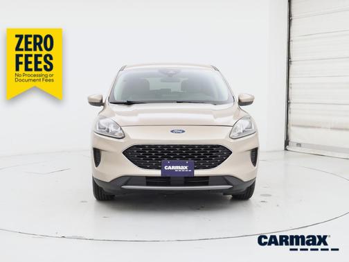 Gold 2020 Ford Escape SE