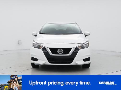 2022 Nissan Versa SV