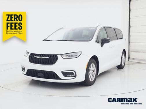 White 2024 Chrysler Pacifica Touring L