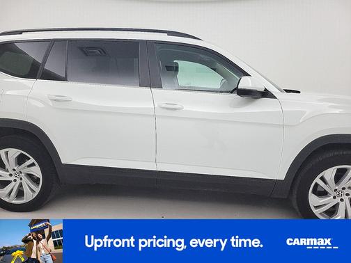 White 2023 Volkswagen Atlas SE w/Tech