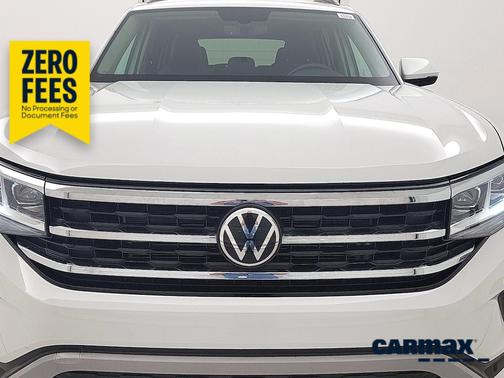 White 2023 Volkswagen Atlas SE w/Tech