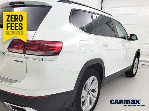 White 2023 Volkswagen Atlas SE w/Tech