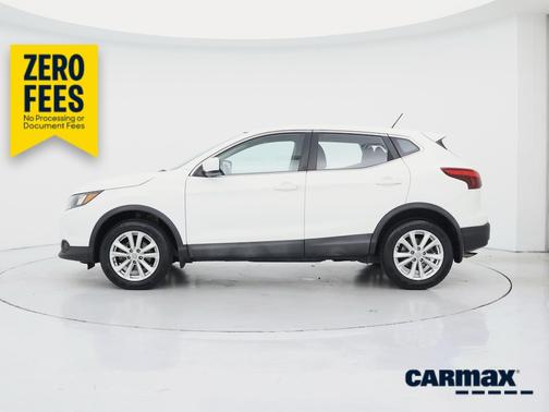 White 2017 Nissan Rogue Sport S