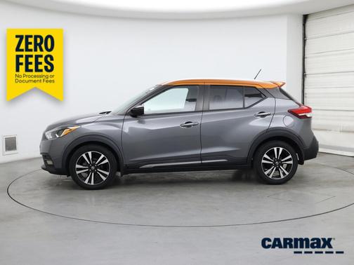 Gray 2020 Nissan Kicks SR