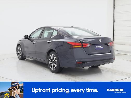 Gray 2022 Nissan Altima SV