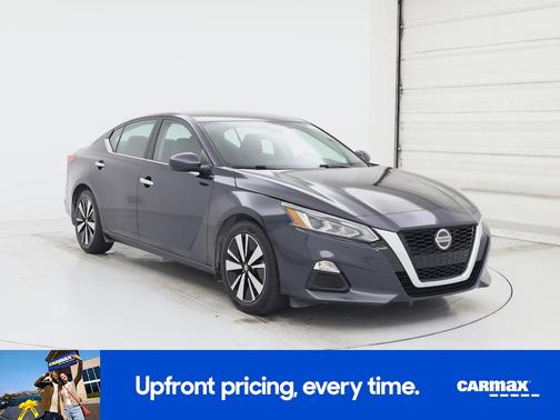 Gray 2022 Nissan Altima SV