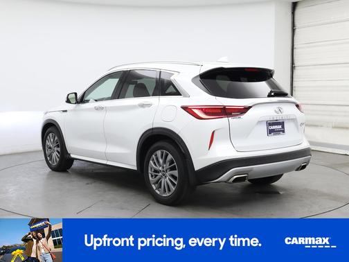 White 2023 INFINITI QX50 Luxe