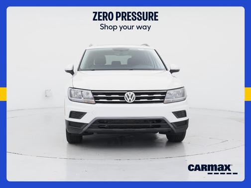 White 2021 Volkswagen Tiguan SE