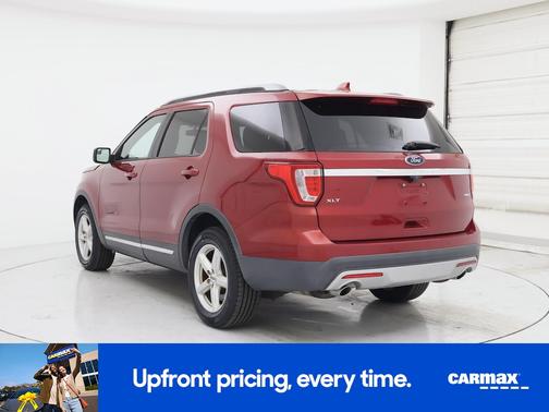 Red 2017 Ford Explorer XLT