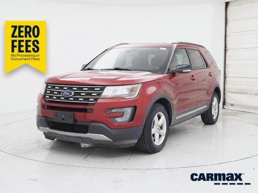 Red 2017 Ford Explorer XLT