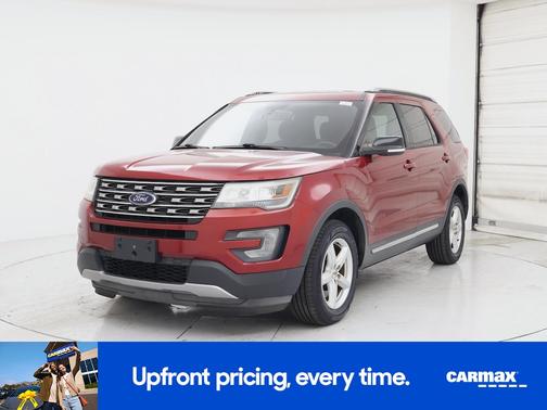 Red 2017 Ford Explorer XLT