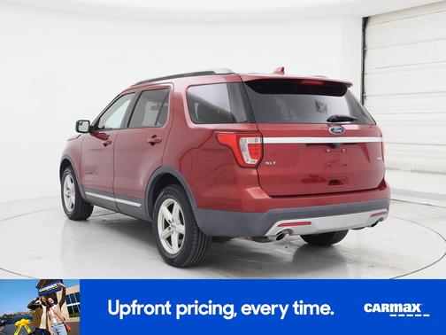 Red 2017 Ford Explorer XLT