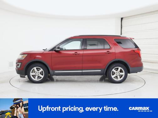 Red 2017 Ford Explorer XLT