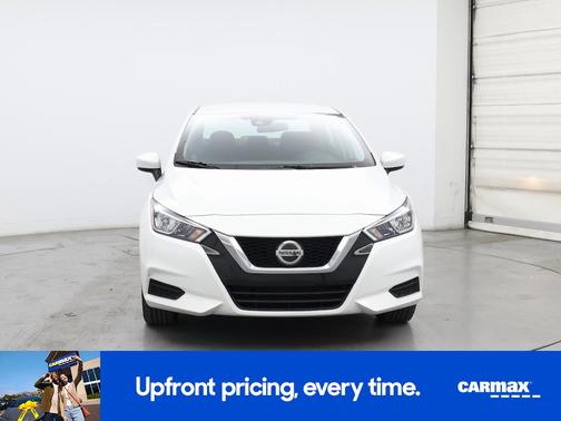 2022 Nissan Versa SV