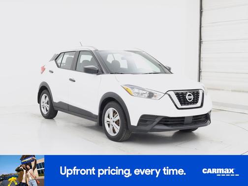 White 2020 Nissan Kicks S