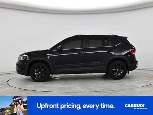 Black 2024 Volkswagen Taos SE