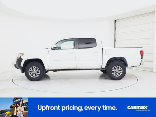White 2019 Toyota Tacoma SR5