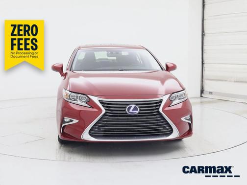 Red 2018 Lexus ES 300h