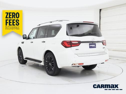 White 2024 INFINITI QX80 Sensory